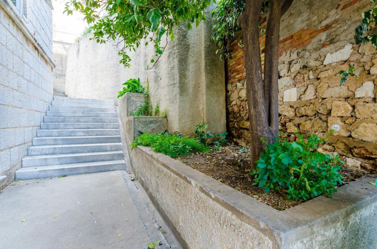 Perfect Balcony - Brizo